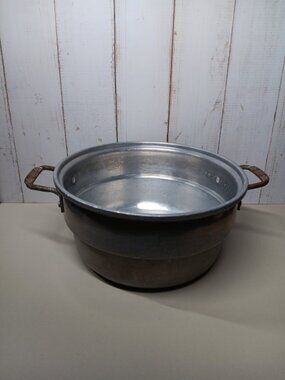 Vintage Wear-Ever Aluminum Pot 2002-X USA Mid Century